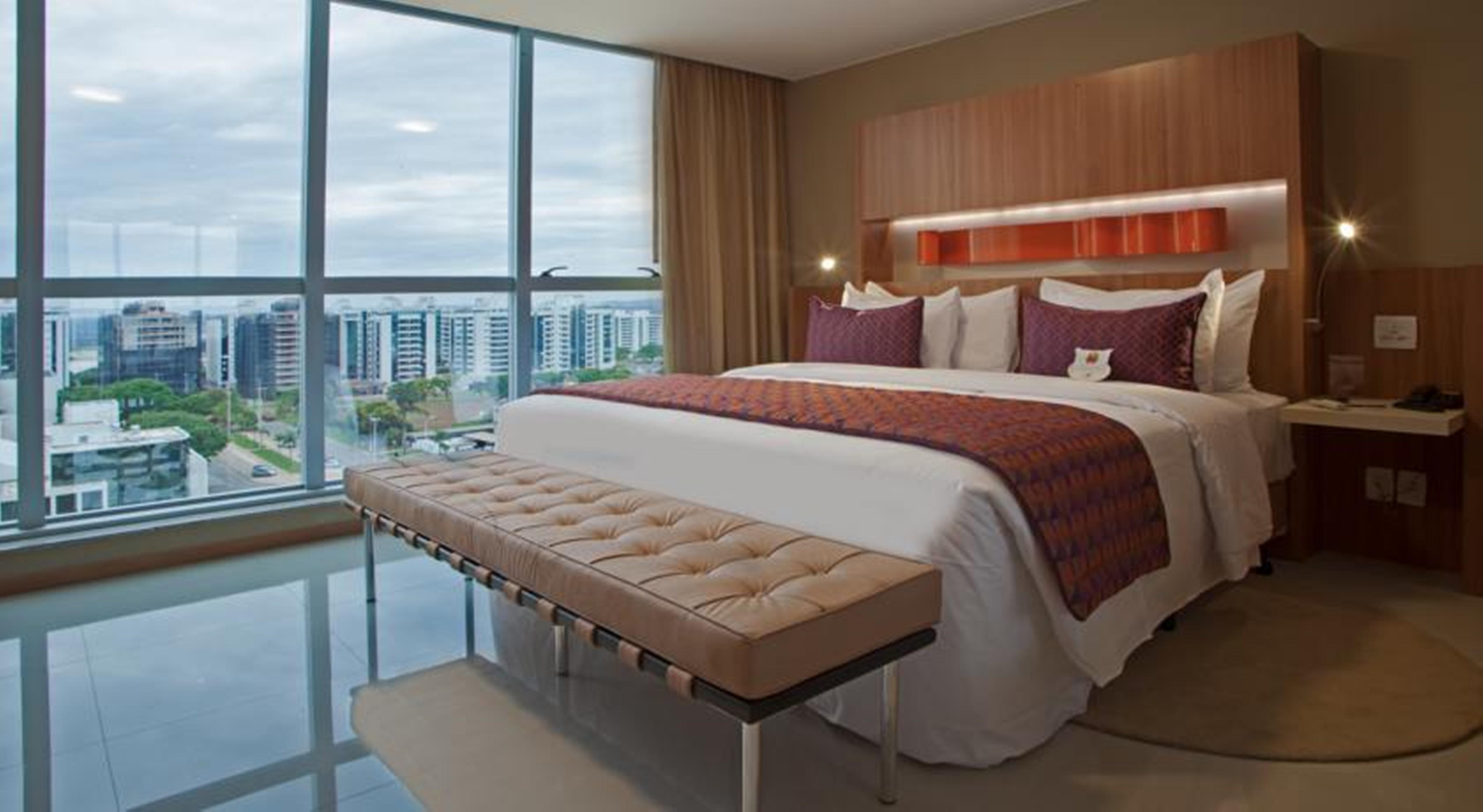 Jade Hotel Brasília Candangolandia Exteriér fotografie A bedroom at the JW Marriott Hotel Bogotá