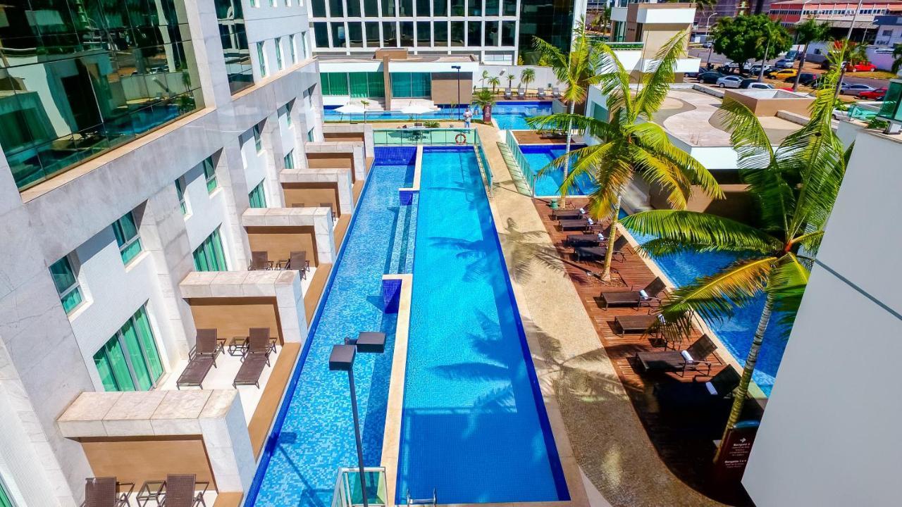 Jade Hotel Brasília Exteriér fotografie The swimming pool at the hotel